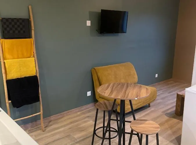 Jacuzzi Διαμέρισμα Sacquenville